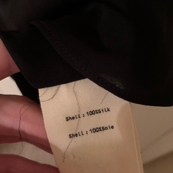 Lagence deep v silk blouse NEW - Picture 3 of 3